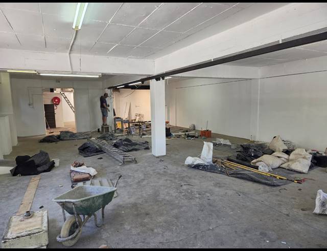 Business property to rent in SALT RIVER